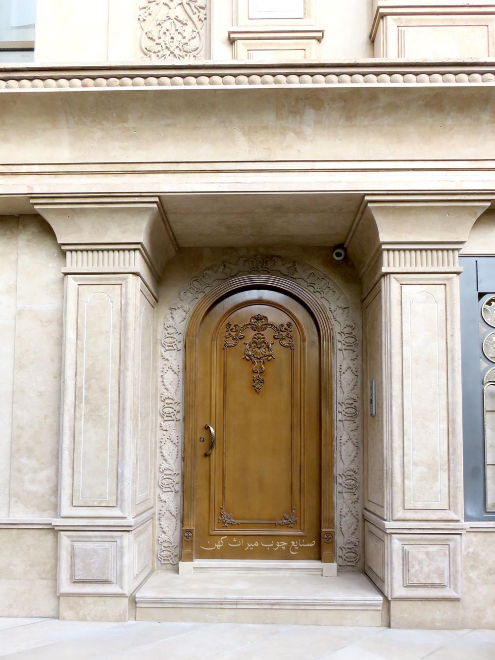 درب چوبی ورودی